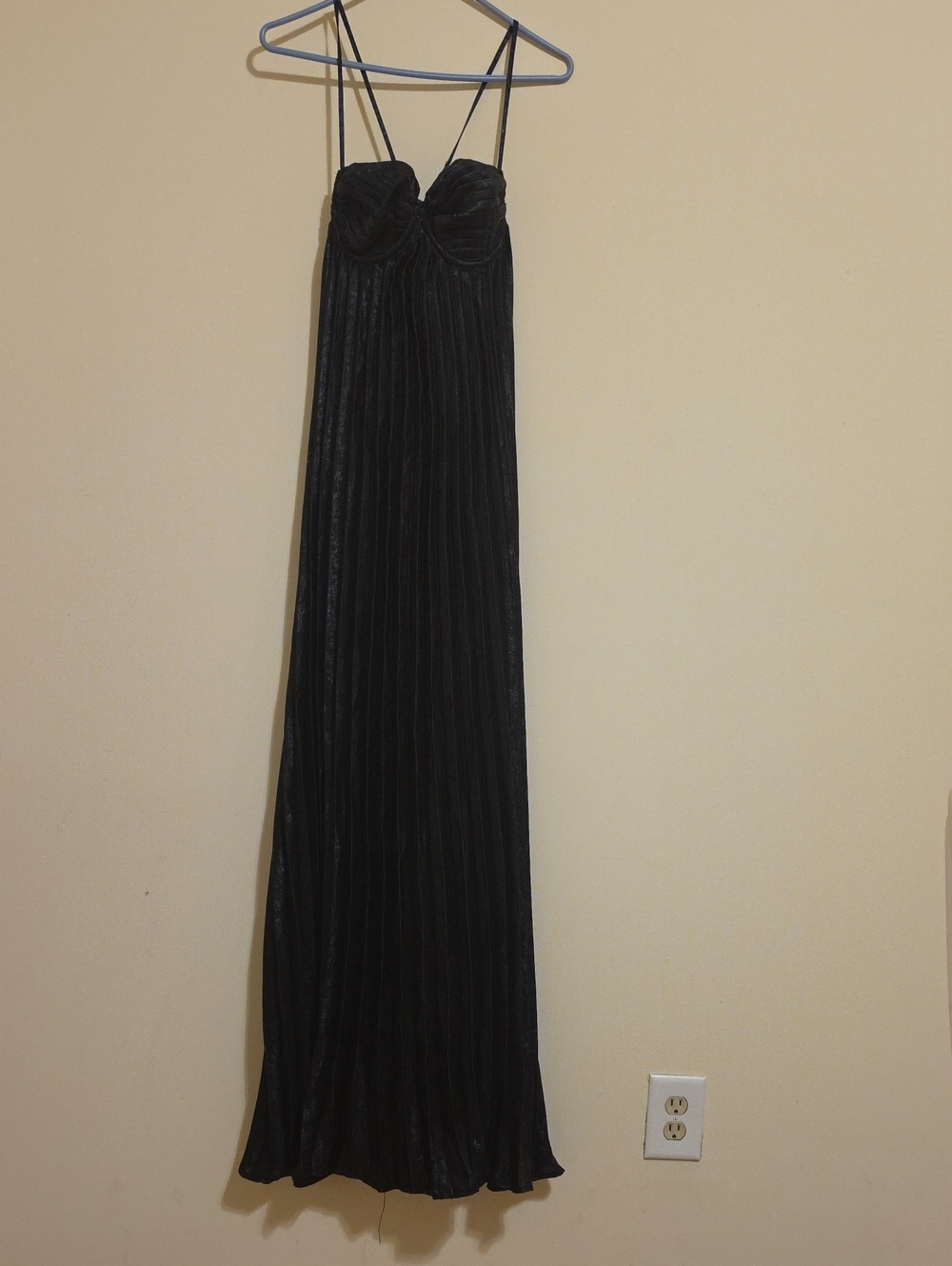 Lulu's Black Pleated Maxi Dress with Bust Cup Detail